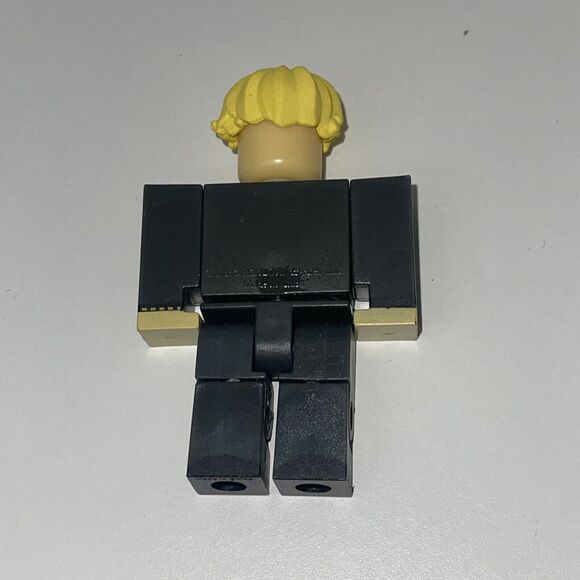 Roblox Action Figures Lot Of 6 Sushi Chef Celebrity Dynamo No Codes - Picture 5 of 13